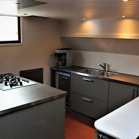 Botel Lounge Ship *